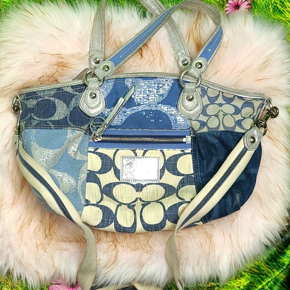 Coach Handbags - Authentic COACH purse, Blues/cream in color.  EUC.  Style 16732